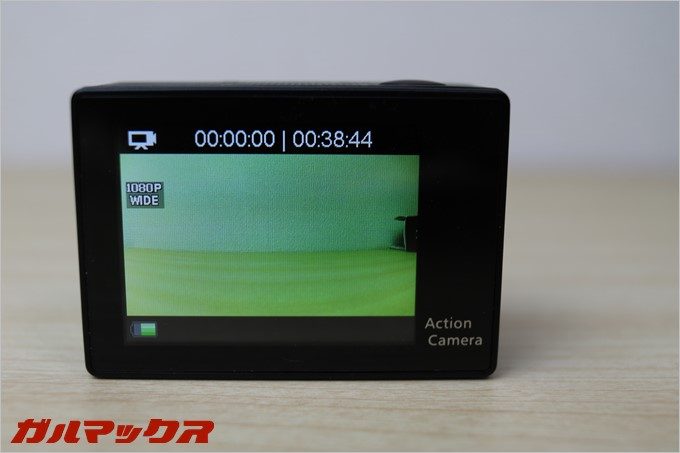 4GBのSDカードで動画は40分程度撮影可能です