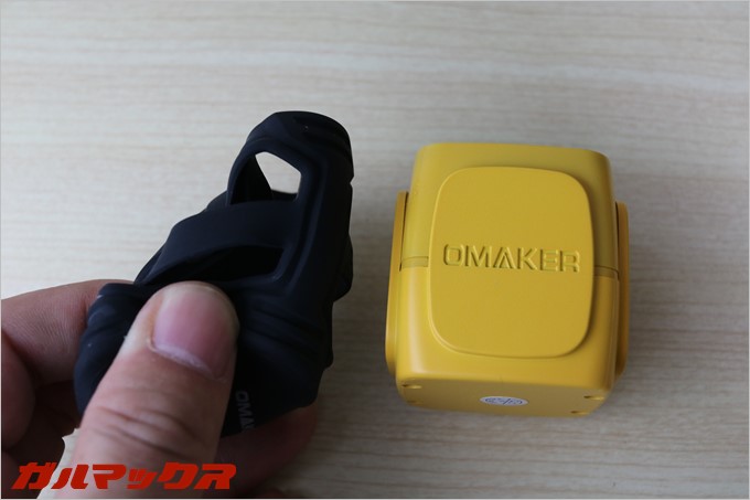 OmakerのW4Nの保護カバーは柔軟性のあるシリコンカバーなので、見掛け倒しではなく高い衝撃吸収性能を誇ります。