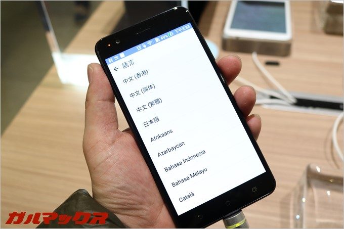 台湾版のZenfone3 Zoomには日本語ランゲージが入っていました。