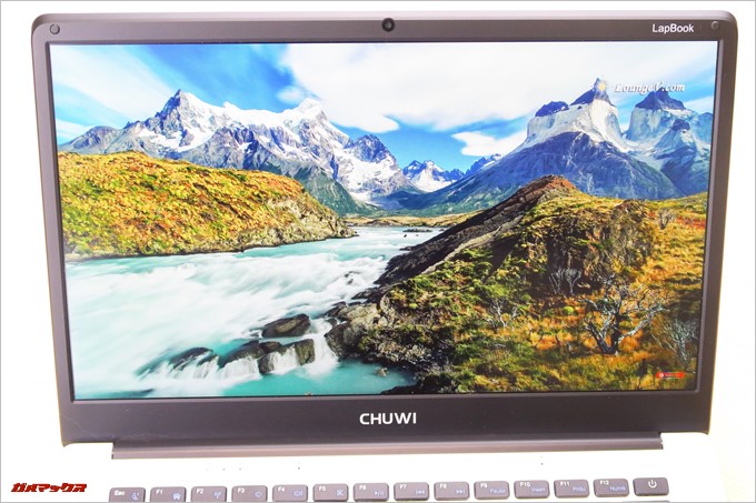 CHUWI LapBookはフルHDの動画も止まらず再生できます