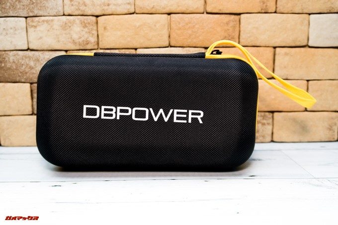 DBPOWER 4K 620Cには持ち運び用のポーチが付属しており持ち手がついているので持ち運びやすいです。