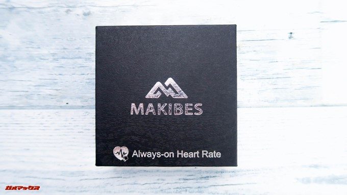 Makibes HR3はブラックのかっこいい箱に入っています。