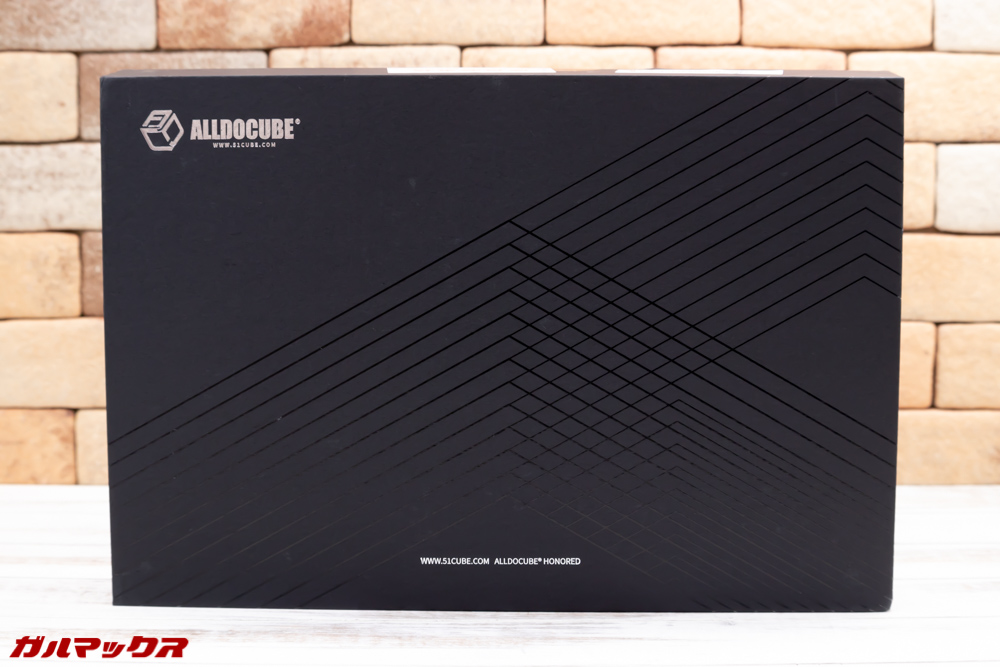 ALLDOCUBE M5Sはカッコいいブラックの箱に入って届きました！