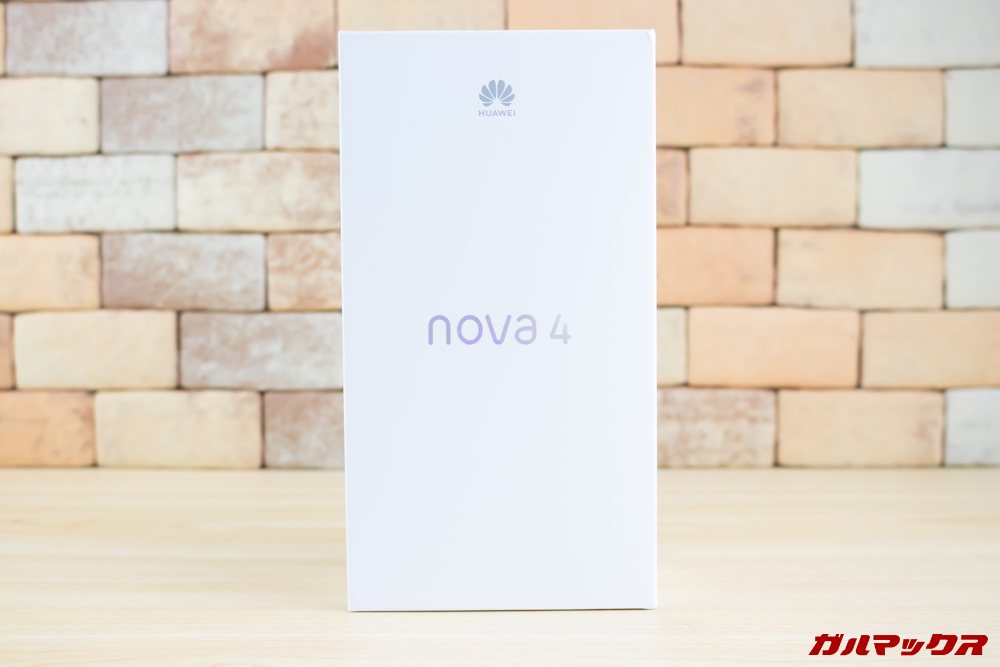 Huawei nova 4の外箱はホワイトボックス