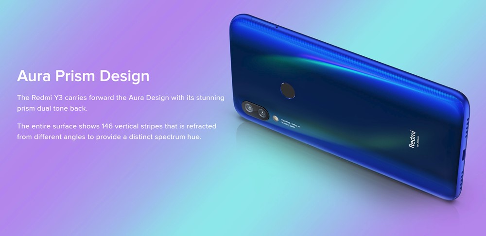 Xiaomi Redmi Y3の背面は一部カラーは光の角度で表情が変わる