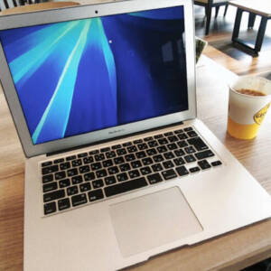 MacBook Air 2017を現役で使えるPCとして復活させてみた − Macでいられる期間は残り少ないものの、予想以上に「いける」！