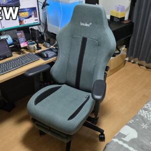Boulies Master NEOの本音レビュー！柔らかオットマンやランバーサポート搭載のゲーミングチェアを試す！