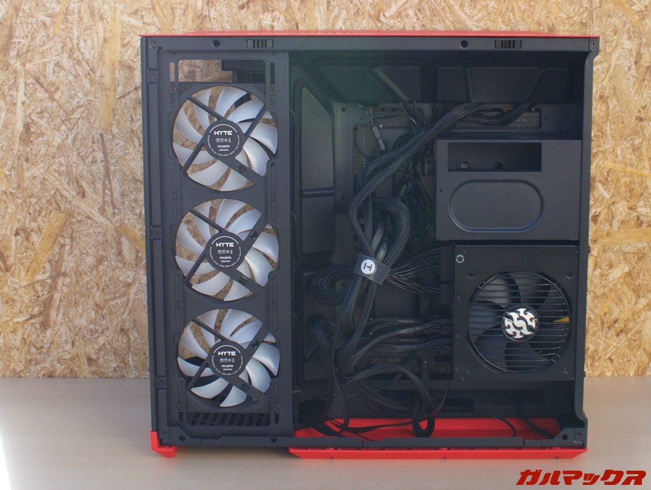 HYTE Y50 RGB