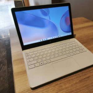 Windows 11 SEのサポート終了後もSurface Laptop SEを使い続ける！Chromebook化してみた